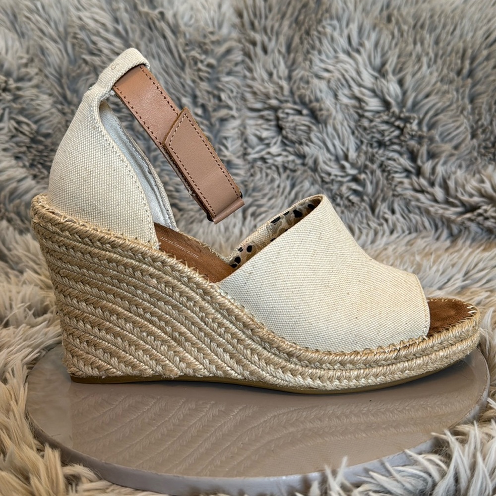Toms ankle strap wedge sandals. NWT . 8.5